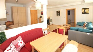 Dining - Modern Apartment in Ramsau im Zillertal With Terrace (Ramsau im Zillertal)