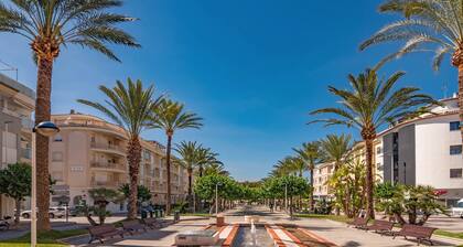 Elegant Apartment in Moraira With Private Terrace