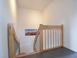 3 bedrooms, individually furnished, WiFi, bed sheets