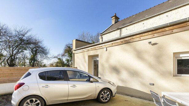 House | Parking - Modern Holiday Home in Commes Nearby Sea (Commes)
