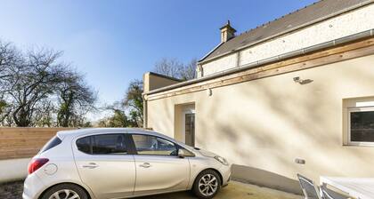 Modern Holiday Home in Commes Nearby Sea