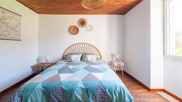 3 bedrooms, individually furnished, bed sheets