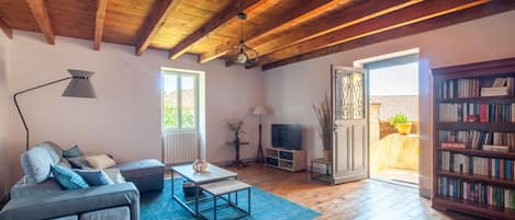 House | Living room