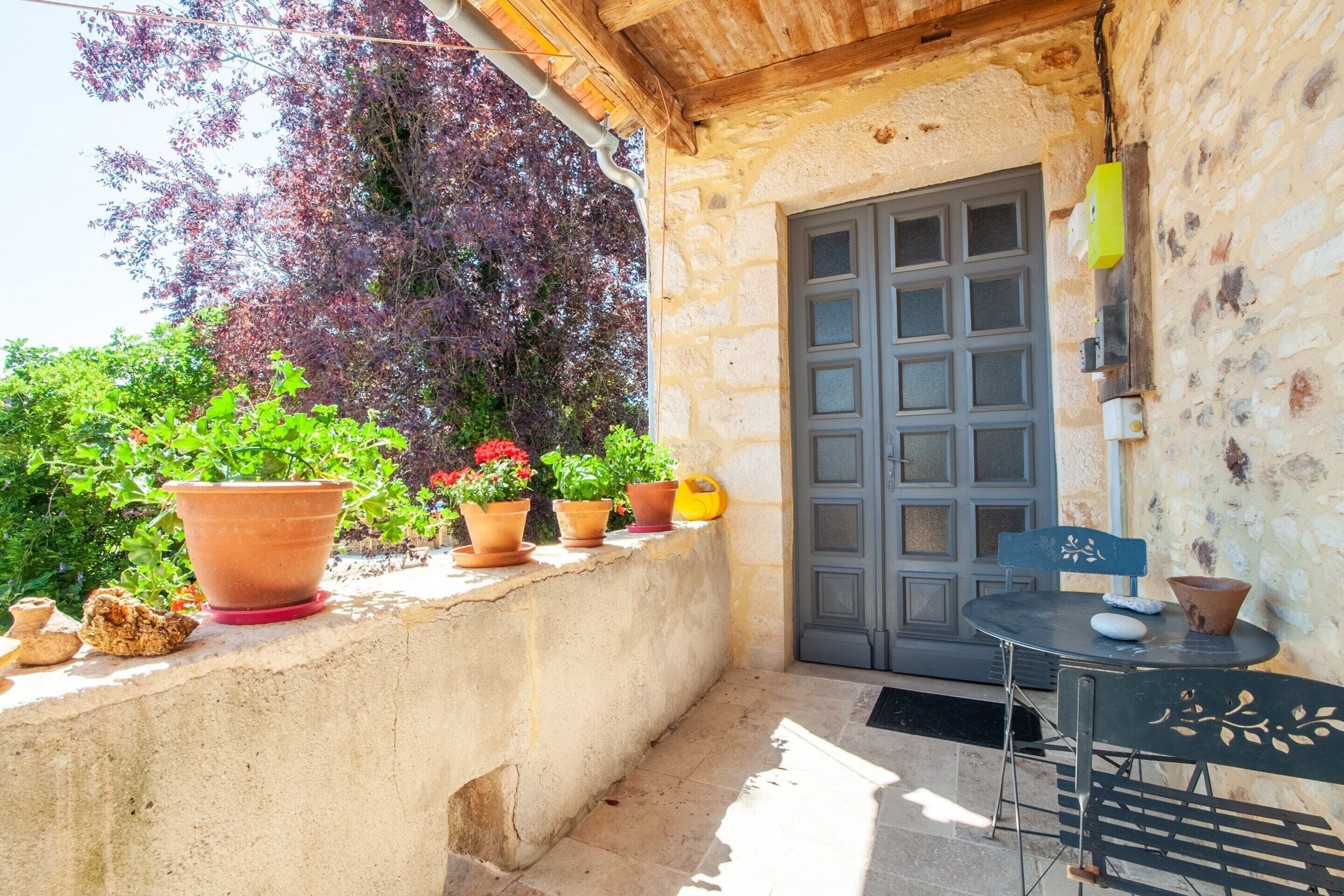 House | Balcony
