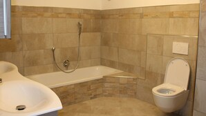 Bañera, toallas