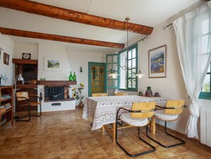 Dining - Cosy Apartment in Vachères With Private Garden (Vachères)