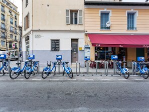 Exterior - Simplistic Apartment in Nice With Beach Nearby (Nice)