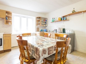 Dining - Decent Holiday Home Saint-servais With Garden (Callac)