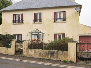 Exterior - Decent Holiday Home Saint-servais With Garden (Callac)