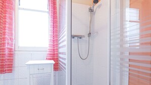 House | Bathroom - Decent Holiday Home Saint-servais With Garden (Callac)