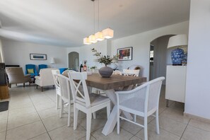 Dining - Modern Villa in Camplong With Private Pool (Felines-Minervois)