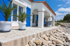 Exterior - Modern Villa in Camplong With Private Pool (Felines-Minervois)