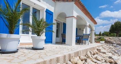 Modern Villa in Camplong With Private Pool