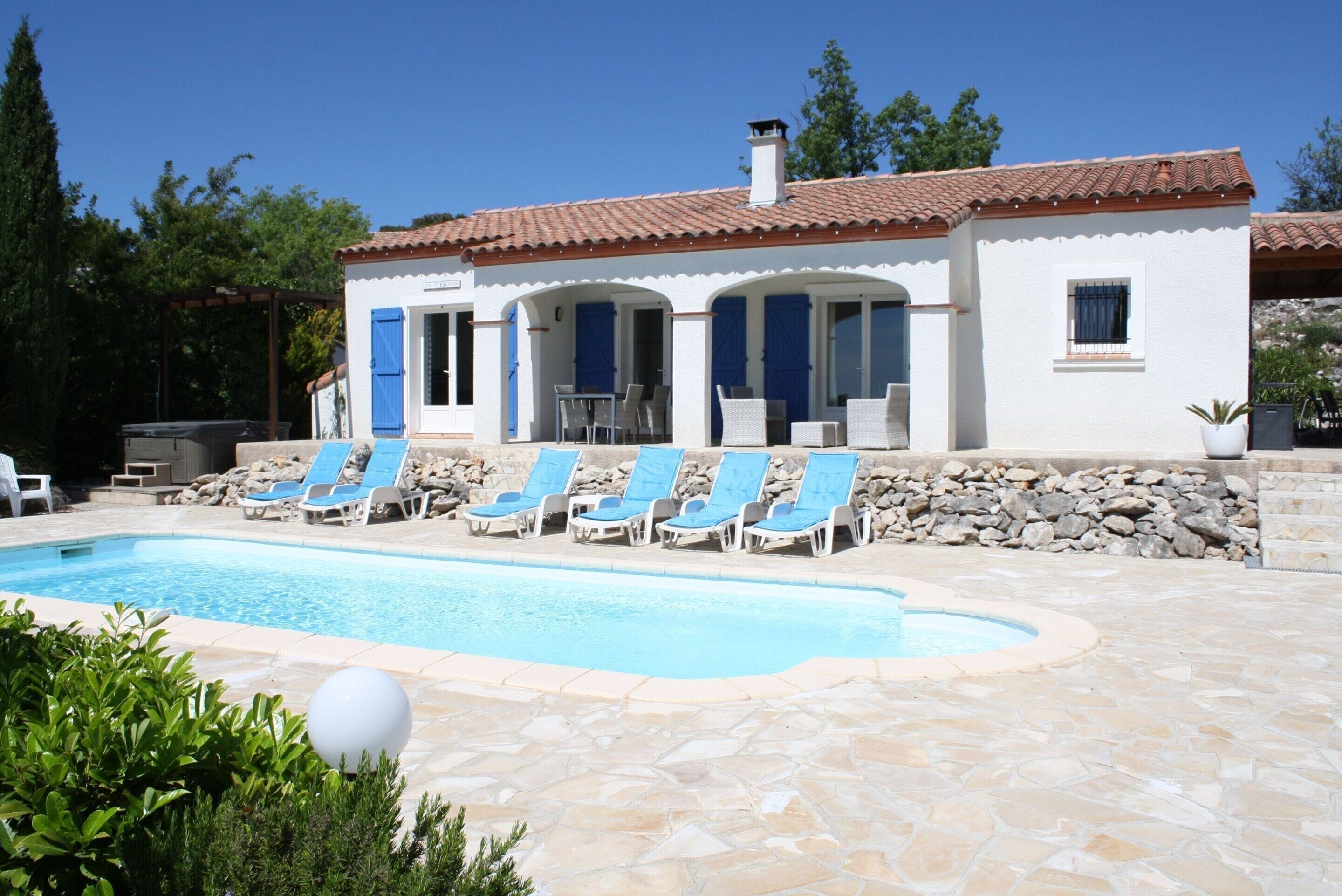 Villa | Exterior