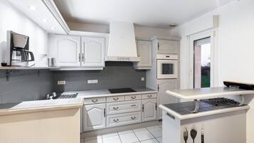 House | Private kitchen