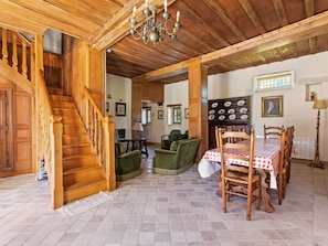 Dining - Holiday Home in Le Manoir With Jacuzzi in Summer (Saint-Martin-des-Entrees)