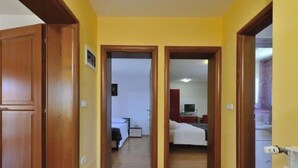 Reception - Modern Holiday Home in Novigrad With Swimming Pool (Novigrad)