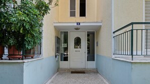 Unclassified image, 5 of 34, button - Elegant Holiday Home in Athene With Balcony (Athens)
