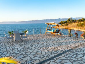 Exterior - Waterfront Apartment in Central Greece With Swimming Pool (Amfilochia)