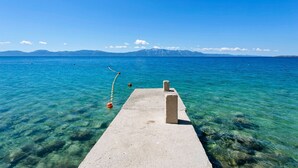 Unclassified image, 3 of 30, button - Simplistic Apartment in Drvenik near Beach Lučica  (Gradac)