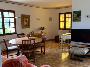 Tempat makan