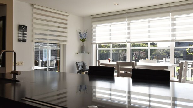 Coffee/tea maker, fridge, microwave, stovetop - Beautiful Child-friendly Villa in North Brabant (Liessel)