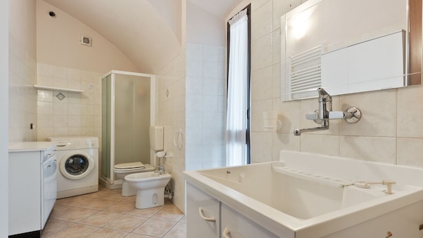 Towels - Snug Apartment in Frazione Sessant With Veranda (Asti)
