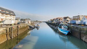 Exterior - Beautiful Holiday Home in Courseulles-sur-mer With Garden (Courseulles-sur-Mer)