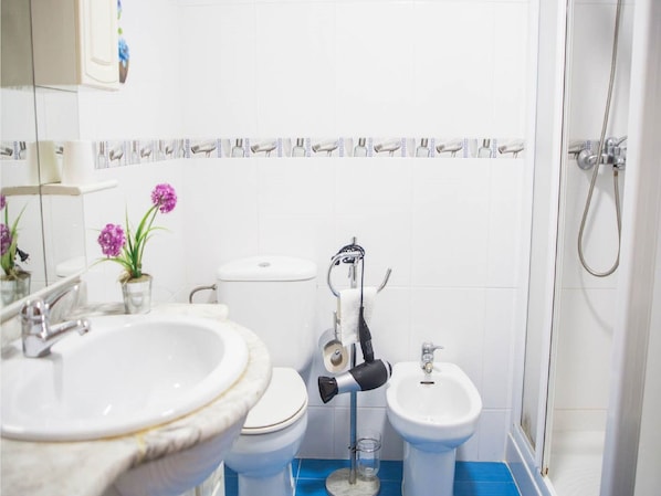 House | Bathroom - Stylish Apartment With Balcony in Malaga (Málaga)