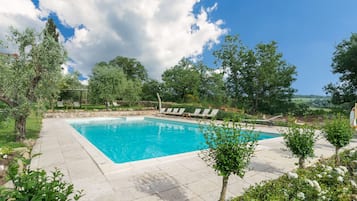 Piscina all'aperto