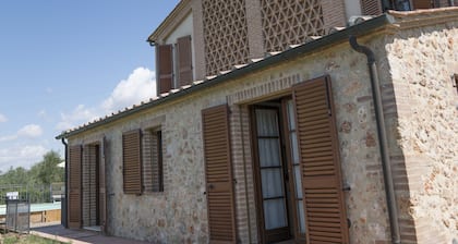 Refreshing Holiday Home in Casole D'elsa With Swimming Pool