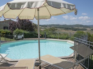 Outdoor pool - Refreshing Holiday Home in Casole D'elsa With Swimming Pool (Casole d'Elsa)