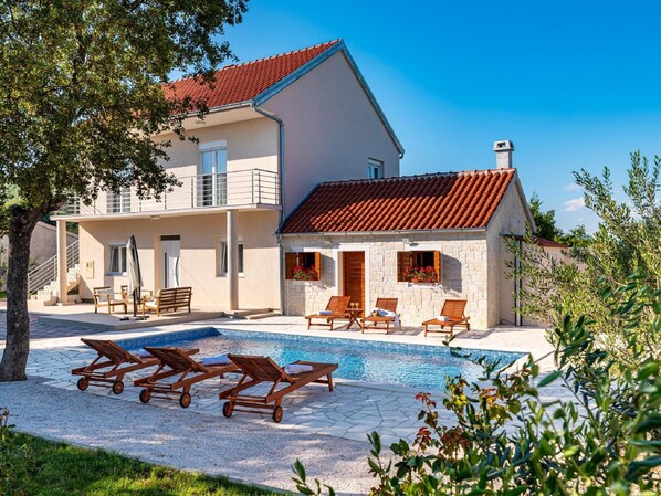 Ferienhaus | Pool | Innenpool, Außenpool