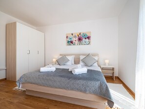 Casa | 4 habitaciones, muebles diferentes y ropa de cama 