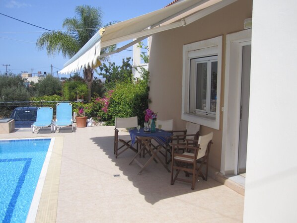 Pool - Luxurious Holiday Home in Vamos Plaka With Swimming Pool (Sfakia)