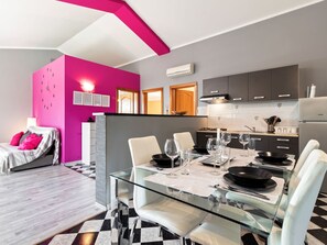 Dining - Welcoming Apartment in Pula With Swimming Pool (Marcana)