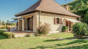 Villa | Exterior