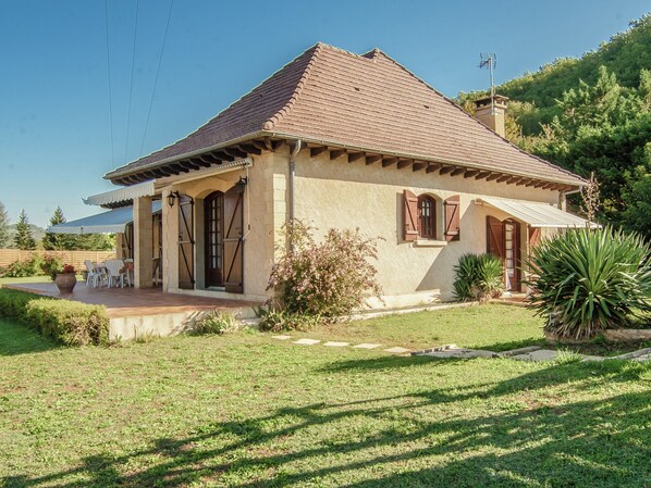Villa | Exterior