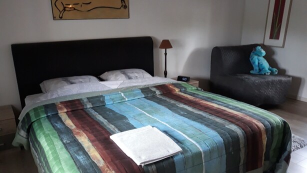Unclassified image, 1 of 32, button - Beautiful Holiday Home in Burgundy With Jacuzzi (Perrigny-sur-Loire)
