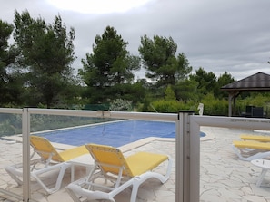 Outdoor pool - Pleasant Villa in Pouzols-minervois With Private Pool (Pouzols-Minervois)