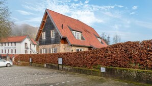 Exterior - Pleasant Villa in Slenaken With Garden (Slenaken)