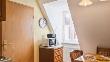 Apartment | Private kitchen | Stovetop, dishwasher