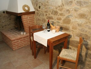 Dining - Beautiful Holiday Home in Chianti With Swimming Pool (Gaiole in Chianti)