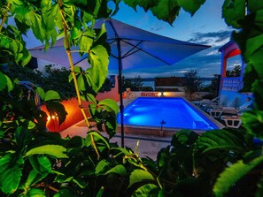 House | Pool | Indoor pool, outdoor pool - Beautiful Holiday Home in Maslenica Near Beach" (Jasenice)