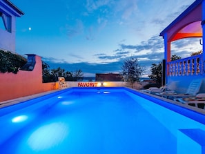 House | Pool - Beautiful Holiday Home in Maslenica Near Beach" (Jasenice)