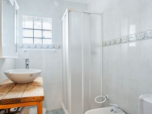 Nhà | Phòng tắm | Vòi sen/bồn tắm kết hợp, khăn tắm 