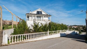 Exterior - Spacious Holiday Home in Carvalheira Grande With Pool (Pedrogao Grande)