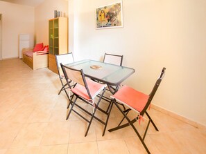 Apartment | Balcony - Homely Apartment in Palermo With Patio (Palermo)