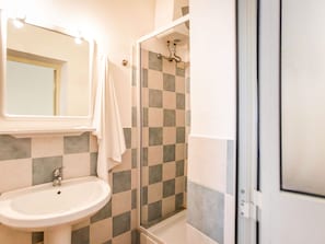 Apartment | Bathroom - Homely Apartment in Palermo With Patio (Palermo)