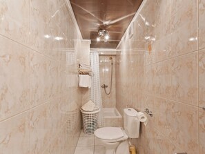 House | Bathroom